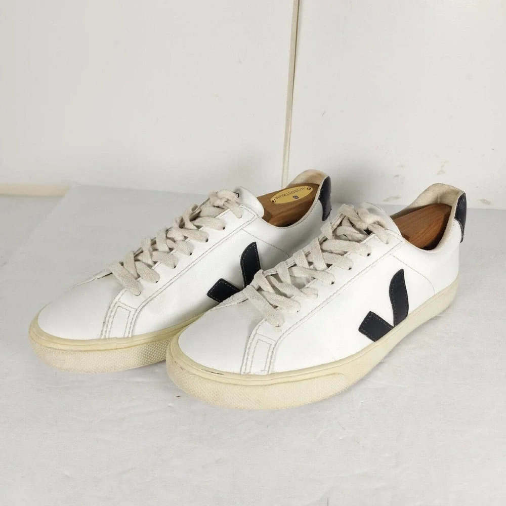 VEJA Women's Esplar US7 EU38 Leather White Black Logo Law Top Sneakers Trainers